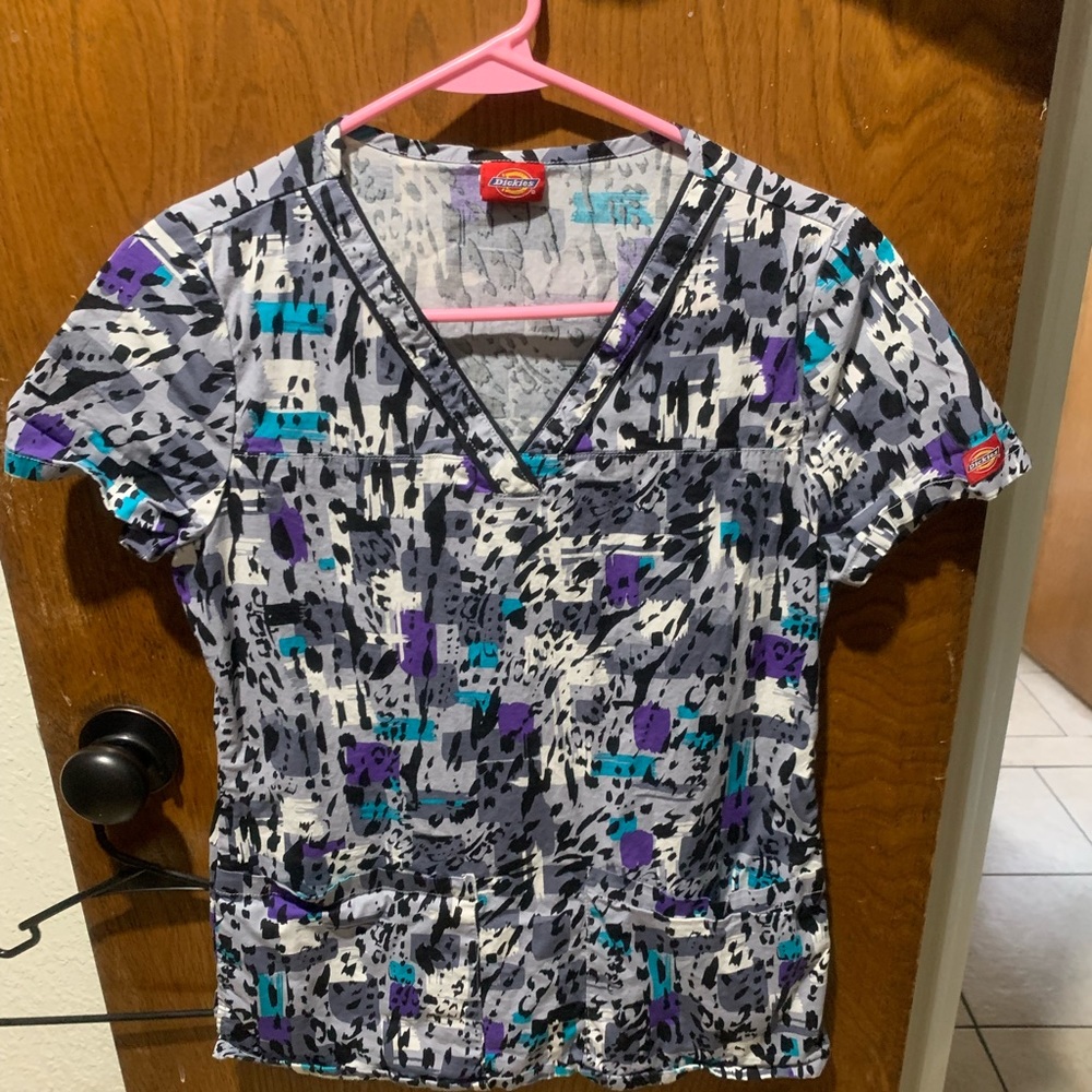 Dickies leopard print scrub top